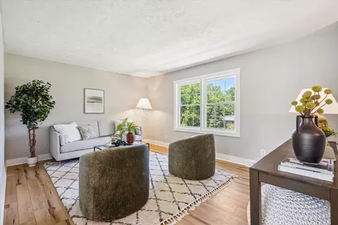 3342 Devon Dr NE, Grand Rapids, MI 49546 photo 7