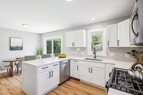 3342 Devon Dr NE, Grand Rapids, MI 49546 photo 16