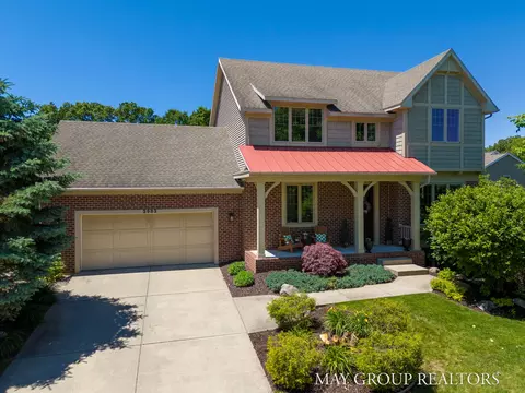 2983 Coppergrove Dr NE, Grand Rapids, MI 49525