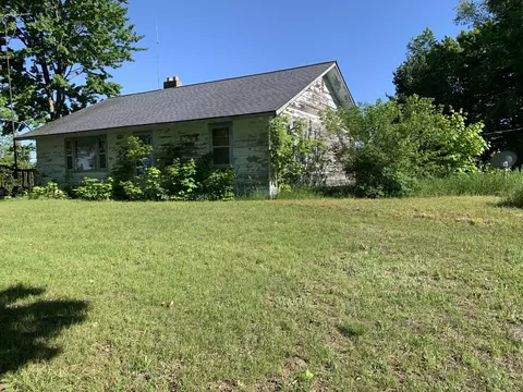 1815 W Woodrow Rd, Shelby, MI 49455