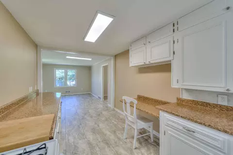 739 Royal Dr, Jackson, MI 49202 photo 15