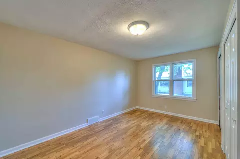 739 Royal Dr, Jackson, MI 49202 photo 23