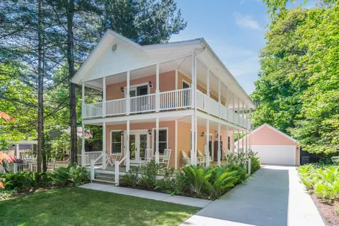 132 Webster Ave, South Haven, MI 49090