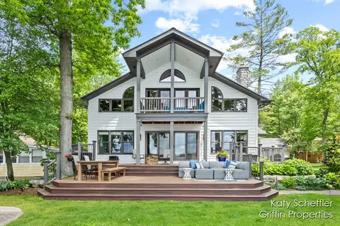 3135 Grand Ave, Pierson, MI 49339