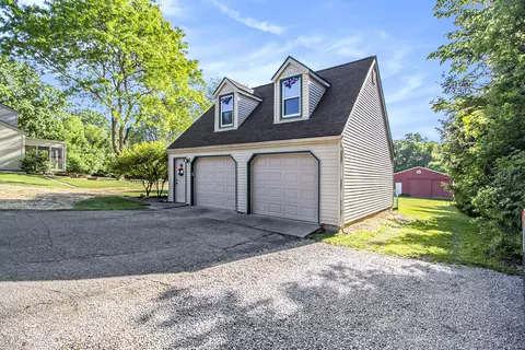 7475 Donovan Rd, Dexter, MI 48130 photo 5