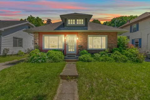 225 N Wisner St, Jackson, MI 49202