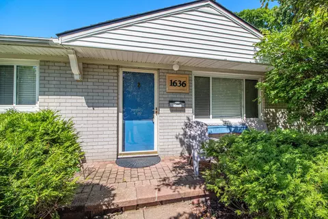 1636 W Stadium Blvd, Ann Arbor, MI 48103