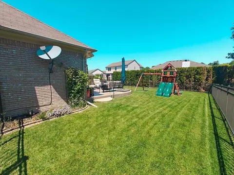 48522 Pin Oak Dr, Macomb, MI 48044 photo 6