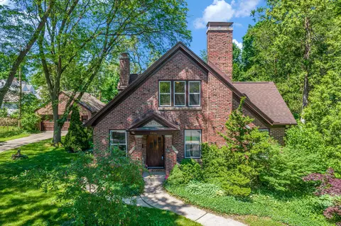 1114 Lutz Ave, Ann Arbor, MI 48103