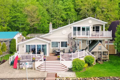 63156 Birch Rd, Vandalia, MI 49095
