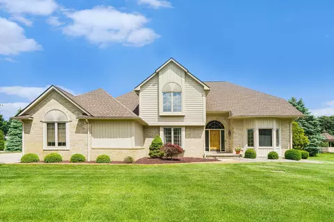 3202 Golfview Dr, Saline, MI 48176