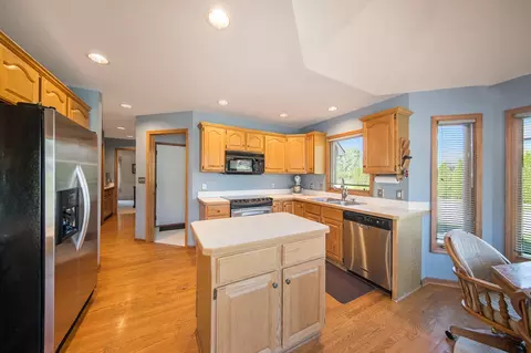 3202 Golfview Dr, Saline, MI 48176 photo 9