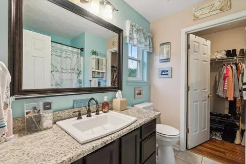 737 Dewars St, Howell, MI 48843 photo 20