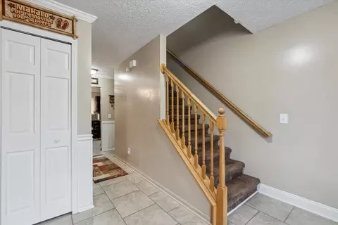 737 Dewars St, Howell, MI 48843 photo 7