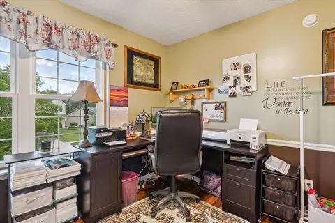737 Dewars St, Howell, MI 48843 photo 22