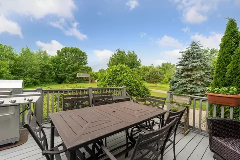 737 Dewars St, Howell, MI 48843 photo 34