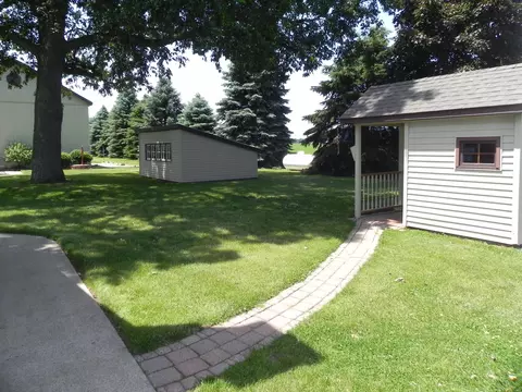 Exterior - 19882 Roys Rd, Constantine, MI 49042 photo 17 of 40
