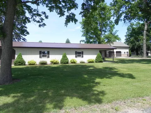 Exterior - 19882 Roys Rd, Constantine, MI 49042 photo 8 of 40