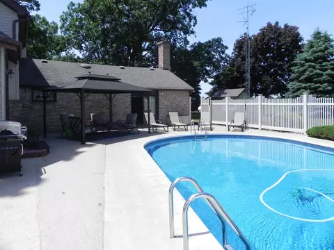 Exterior - 19882 Roys Rd, Constantine, MI 49042 photo 3 of 40