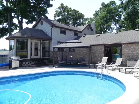 Exterior - 19882 Roys Rd, Constantine, MI 49042 photo 20 of 40