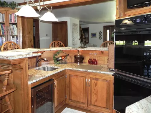 Kitchen - 19882 Roys Rd, Constantine, MI 49042 photo 3 of 7