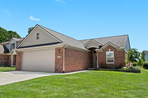 39017 Huron Pkwy, Westland, MI 48185