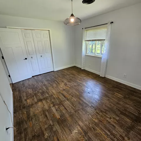 Bedroom - 3670 Sargent Rd, Jackson, MI 49201 photo 3 of 9