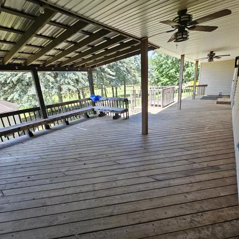 Exterior - 3670 Sargent Rd, Jackson, MI 49201 photo 6 of 23