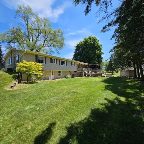 Exterior - 3670 Sargent Rd, Jackson, MI 49201 photo 16 of 23