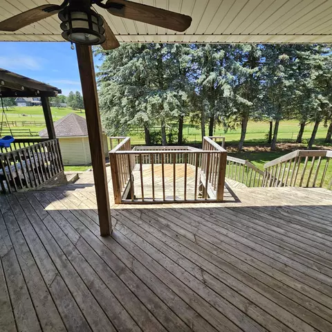 Exterior - 3670 Sargent Rd, Jackson, MI 49201 photo 8 of 23