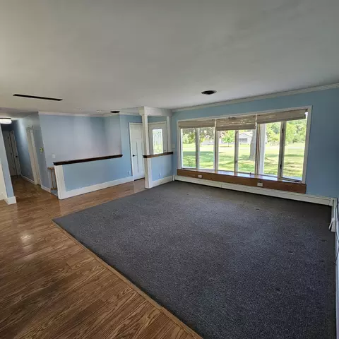 Living - 3670 Sargent Rd, Jackson, MI 49201 photo 1 of 2