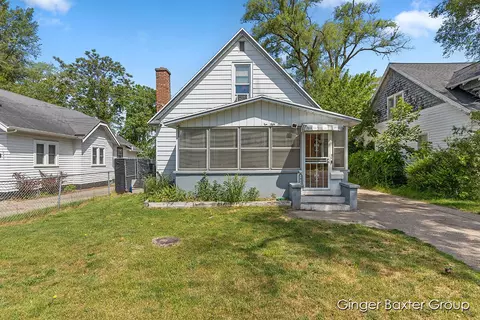 1051 Boston St SE, Grand Rapids, MI 49507