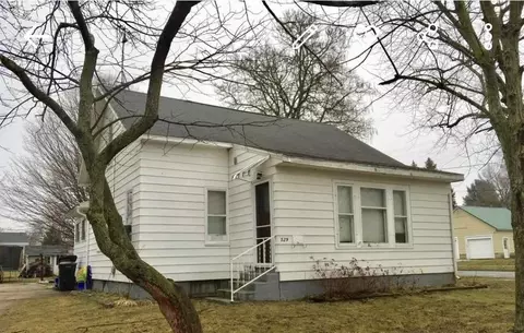 529 E Colfax St, Hastings, MI 49058