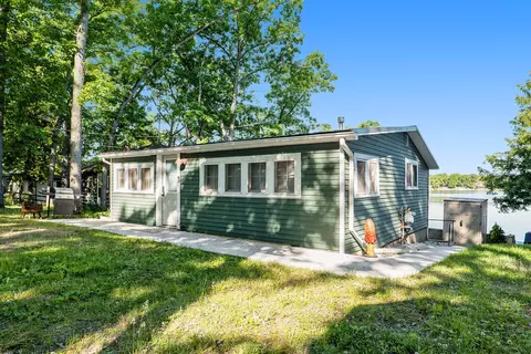 171 Rock Aly, Vestaburg, MI 48891