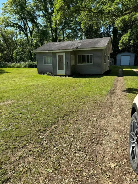 5346 Thornapple Lake Rd, Nashville, MI 49073