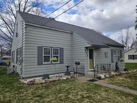 609 Thomas St, Union City, MI 49094