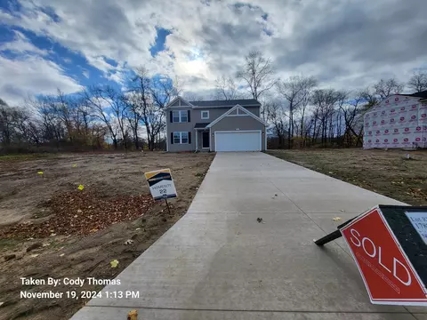 17897 Bluff Dr, Three Rivers, MI 49093 photo 2