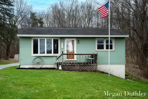 2314 Arthur St, Marne, MI 49435