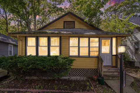 1127 Woodward Ave, Kalamazoo, MI 49007