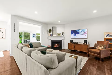 2907 Dillon Dr, Ann Arbor, MI 48105 photo 8