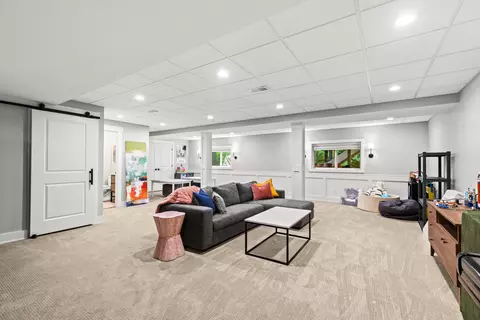 2907 Dillon Dr, Ann Arbor, MI 48105 photo 37