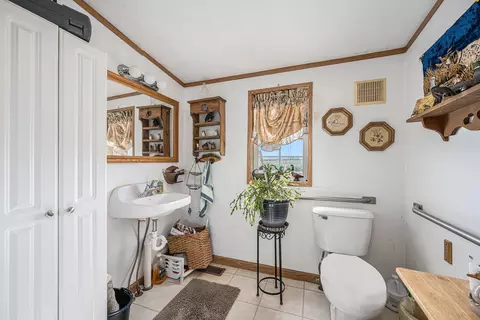 7066 Neff Rd, Edmore, MI 48829 photo 16
