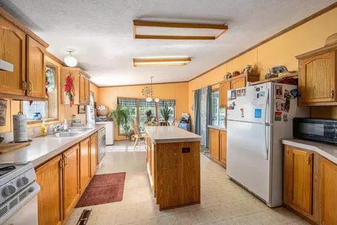 7066 Neff Rd, Edmore, MI 48829 photo 17