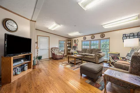 7066 Neff Rd, Edmore, MI 48829 photo 6