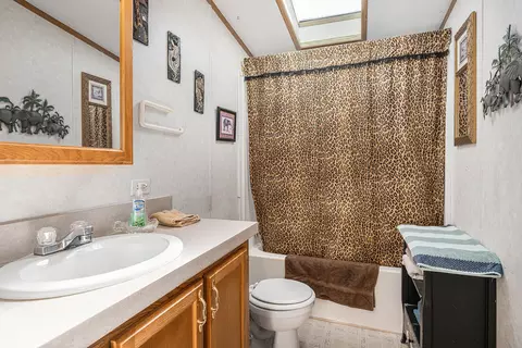 7066 Neff Rd, Edmore, MI 48829 photo 12