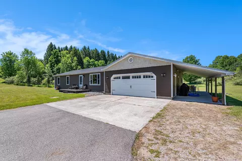 6544 Traverse Rd, Thompsonville, MI 49683