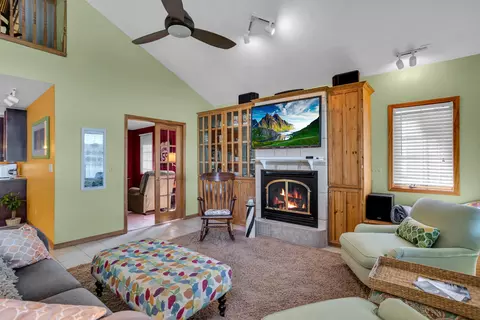 636 Dorbert Dr, Munith, MI 49259 photo 28