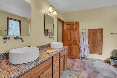 636 Dorbert Dr, Munith, MI 49259 photo 42