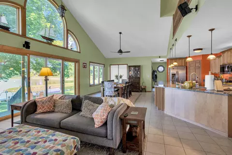636 Dorbert Dr, Munith, MI 49259 photo 30