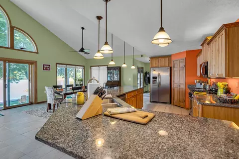 636 Dorbert Dr, Munith, MI 49259 photo 25